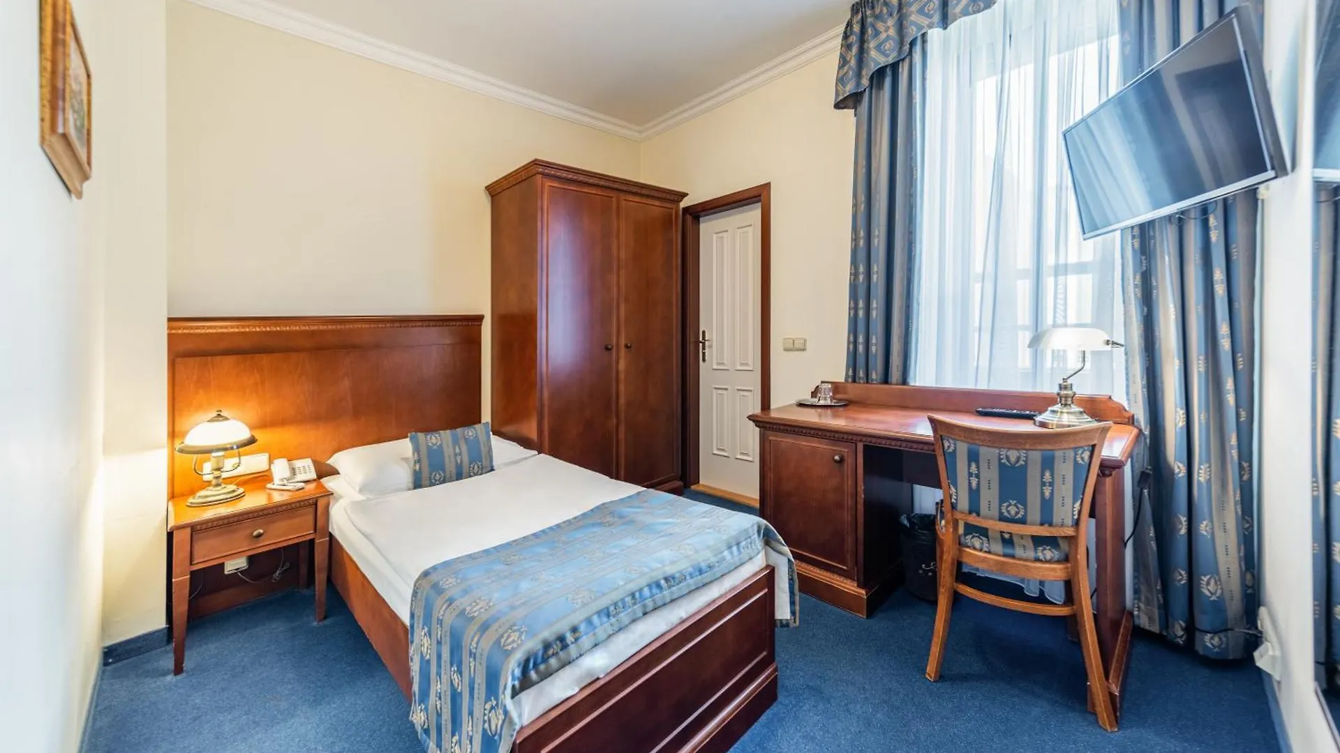 Arkada Hotel Praha 4*, Prague
