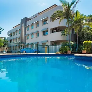 Hampton Court 4* Brisbane