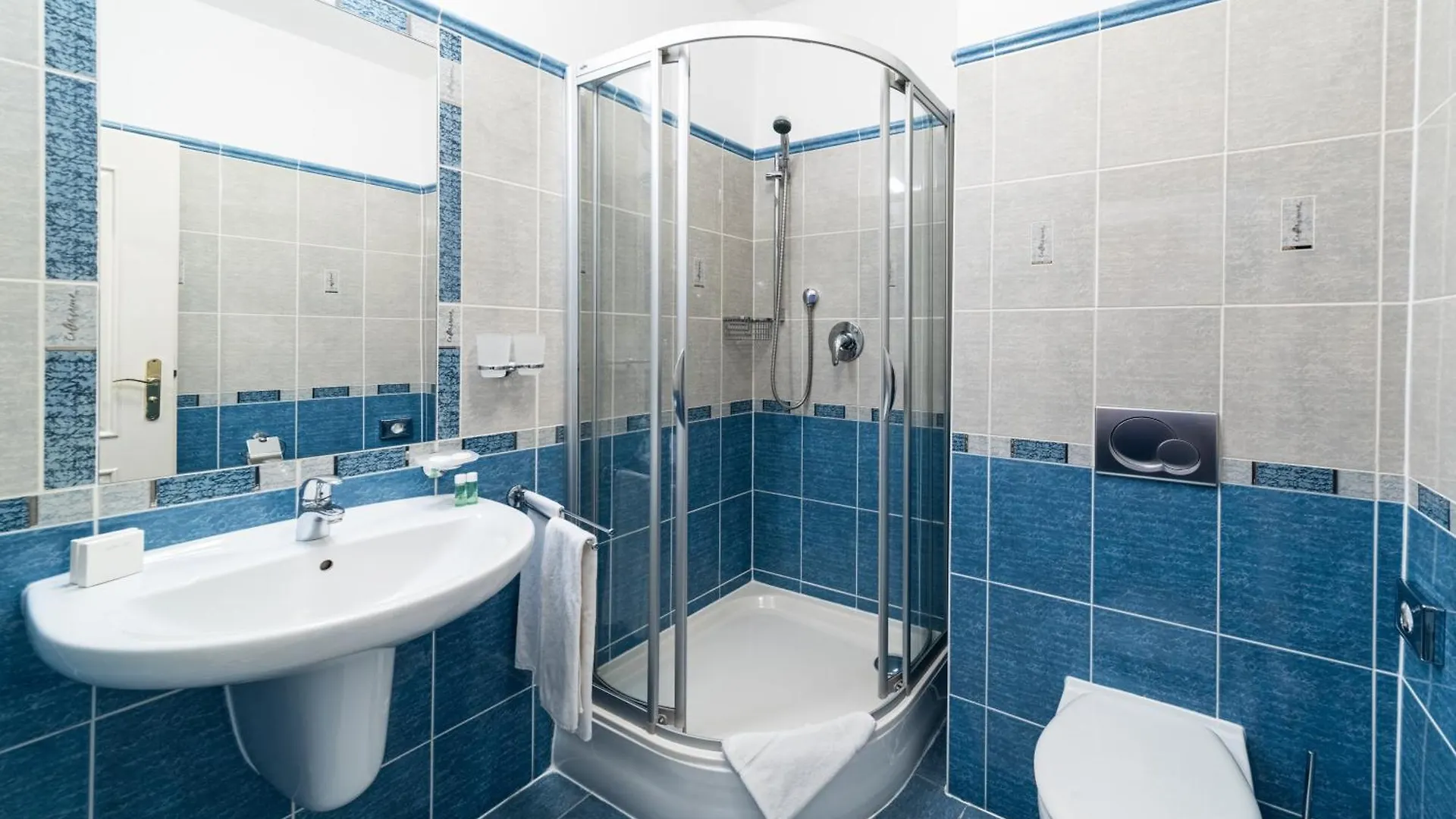 Arkada Hotel Praha 4*, Prag