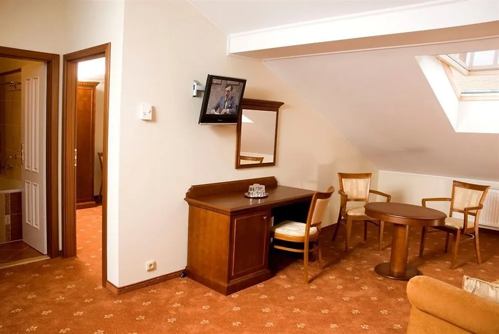 Arkada Hotel Praha 4*, Praga República Checa
